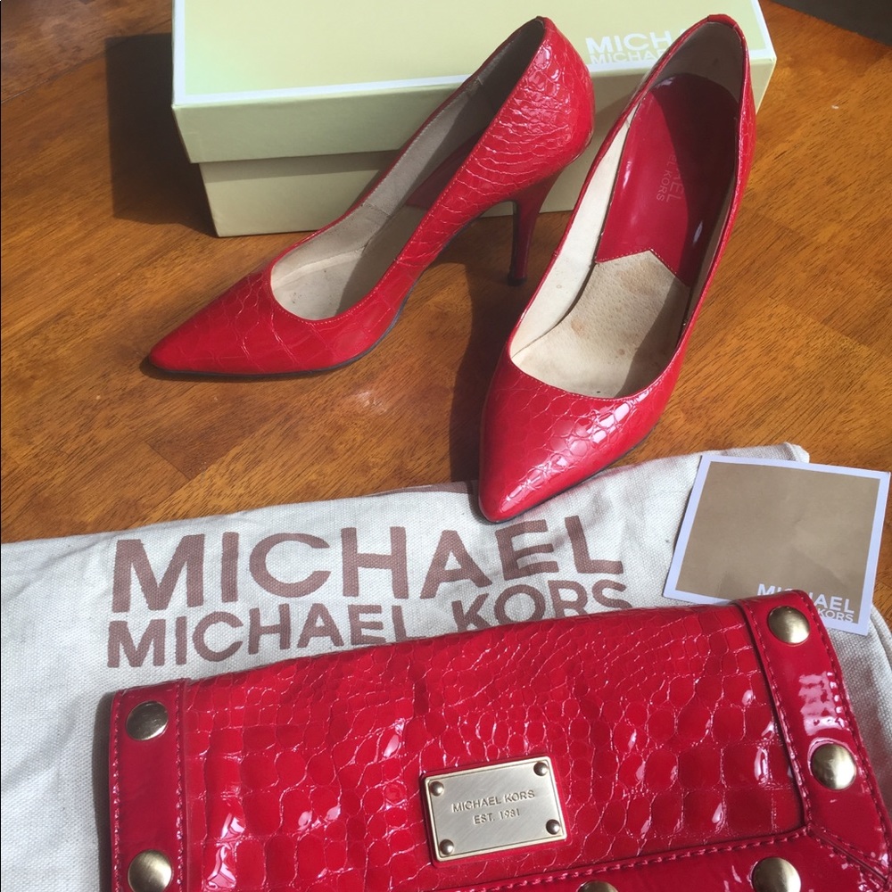 Michael Kors Red Pat. Croc heels - good condition